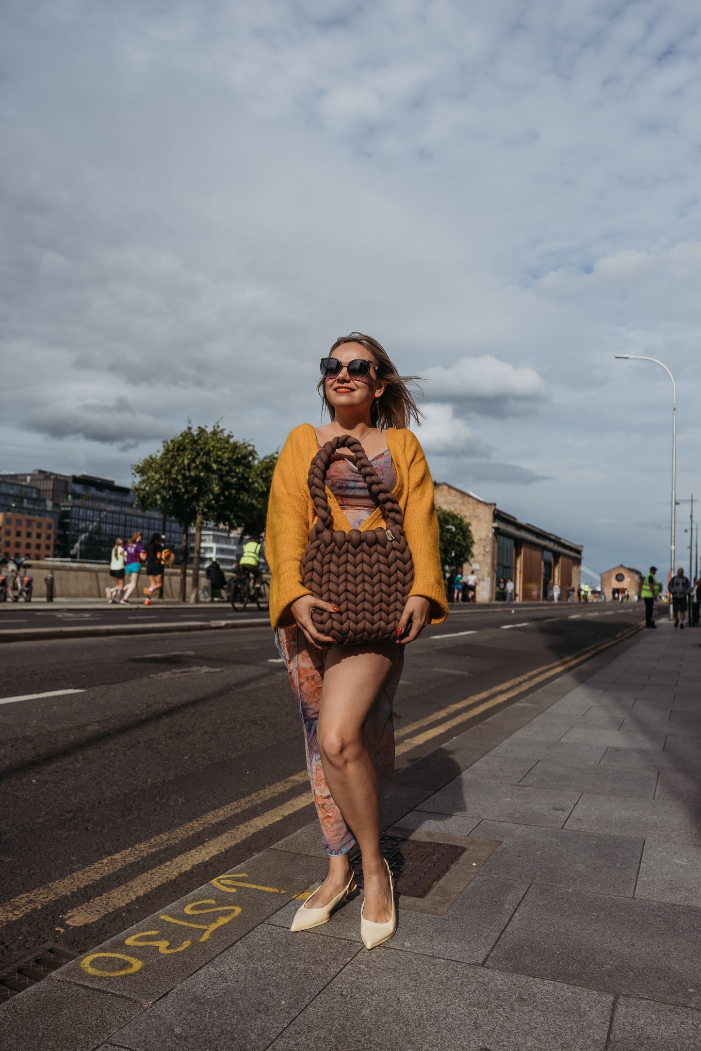 velvet handbag, chunky velvet bag, statement handbag, designer velvet bag, luxury soft bag, handmade velvet bag, unique fashion bag, trendy soft bag, machine washable handbag, elegant evening bag, soft chunky velvet handbag for everyday wear, handmade statement bag with a long handle, luxury machine washable bag for special occasions, unique velvet crossbody bag for women, fashion-forward plush bag with scarf