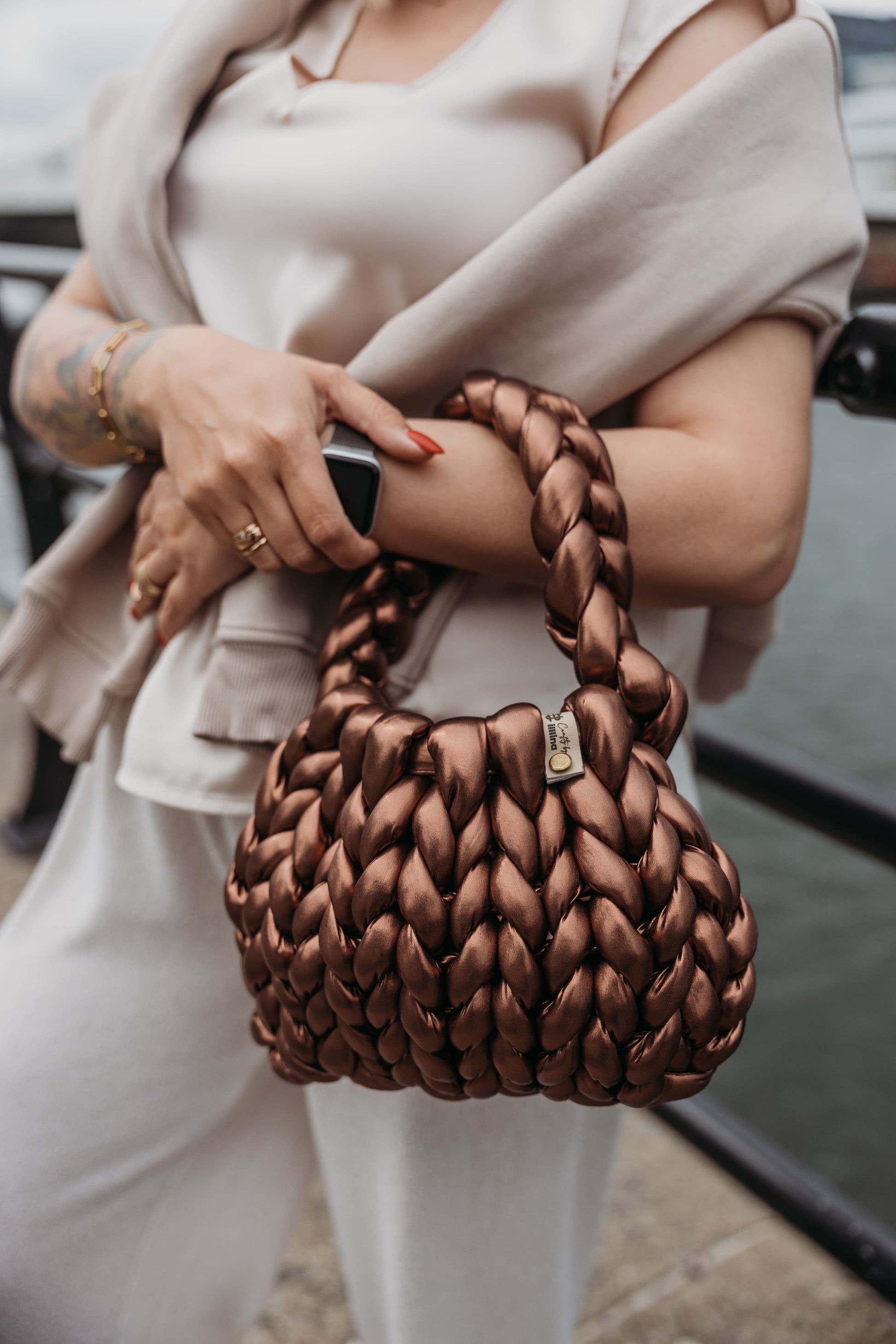 velvet handbag, chunky velvet bag, statement handbag, designer velvet bag, luxury soft bag, handmade velvet bag, unique fashion bag, trendy soft bag, machine washable handbag, elegant evening bag, soft chunky velvet handbag for everyday wear, handmade statement bag with a long handle, luxury machine washable bag for special occasions, unique velvet crossbody bag for women, fashion-forward plush bag with scarf