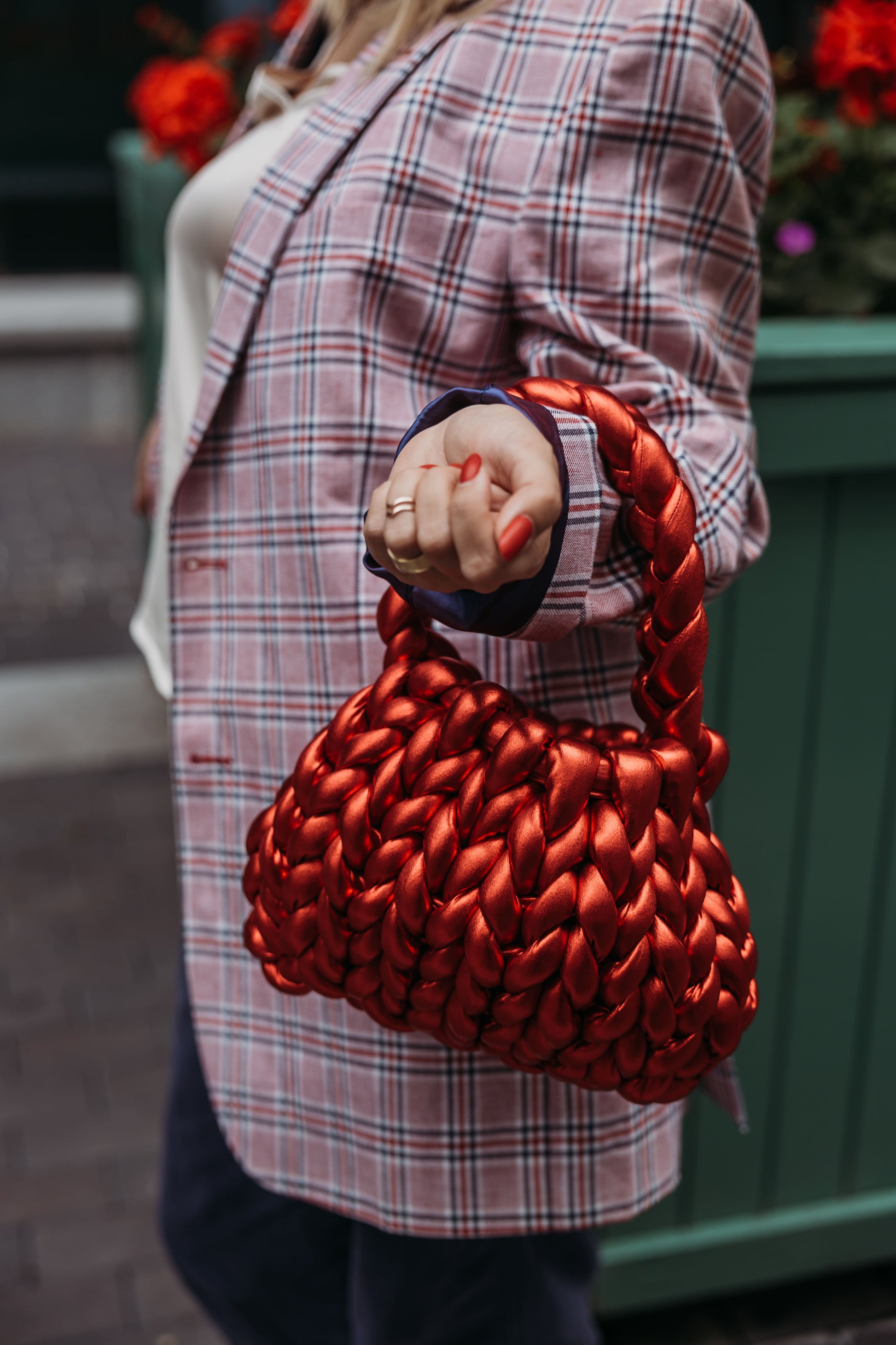 velvet handbag, chunky velvet bag, statement handbag, designer velvet bag, luxury soft bag, handmade velvet bag, unique fashion bag, trendy soft bag, machine washable handbag, elegant evening bag, soft chunky velvet handbag for everyday wear, handmade statement bag with a long handle, luxury machine washable bag for special occasions, unique velvet crossbody bag for women, fashion-forward plush bag with scarf