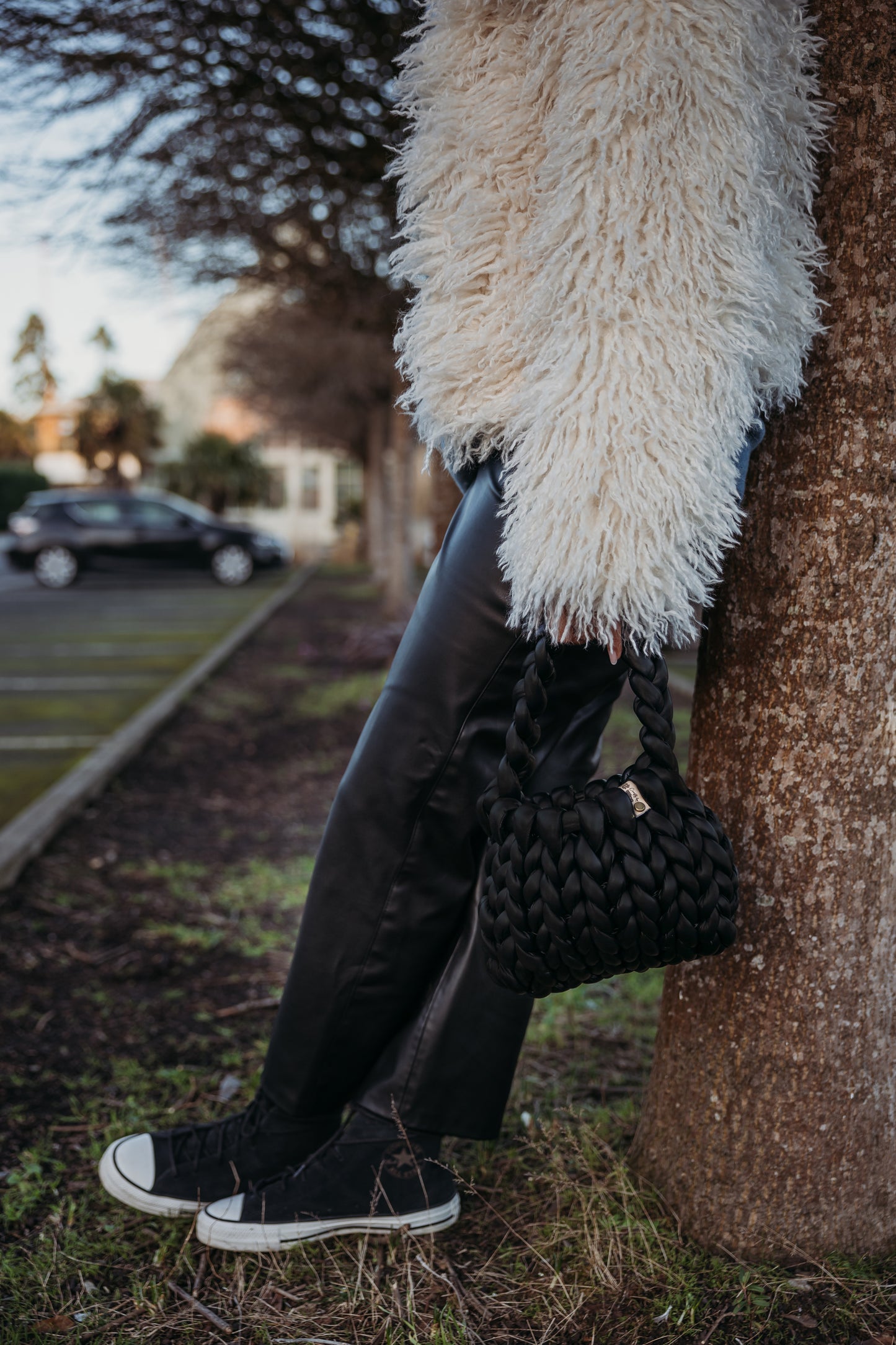 velvet handbag, chunky velvet bag, statement handbag, designer velvet bag, luxury soft bag, handmade velvet bag, unique fashion bag, trendy soft bag, machine washable handbag, elegant evening bag, soft chunky velvet handbag for everyday wear, handmade statement bag with a long handle, luxury machine washable bag for special occasions, unique velvet crossbody bag for women, fashion-forward plush bag with scarf