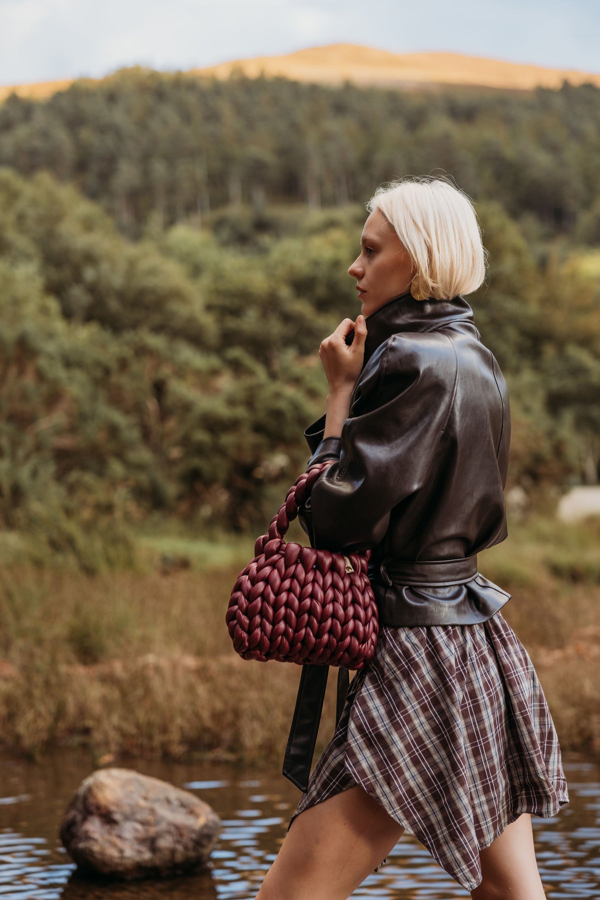 velvet handbag, chunky velvet bag, statement handbag, designer velvet bag, luxury soft bag, handmade velvet bag, unique fashion bag, trendy soft bag, machine washable handbag, elegant evening bag, soft chunky velvet handbag for everyday wear, handmade statement bag with a long handle, luxury machine washable bag for special occasions, unique velvet crossbody bag for women, fashion-forward plush bag with scarf