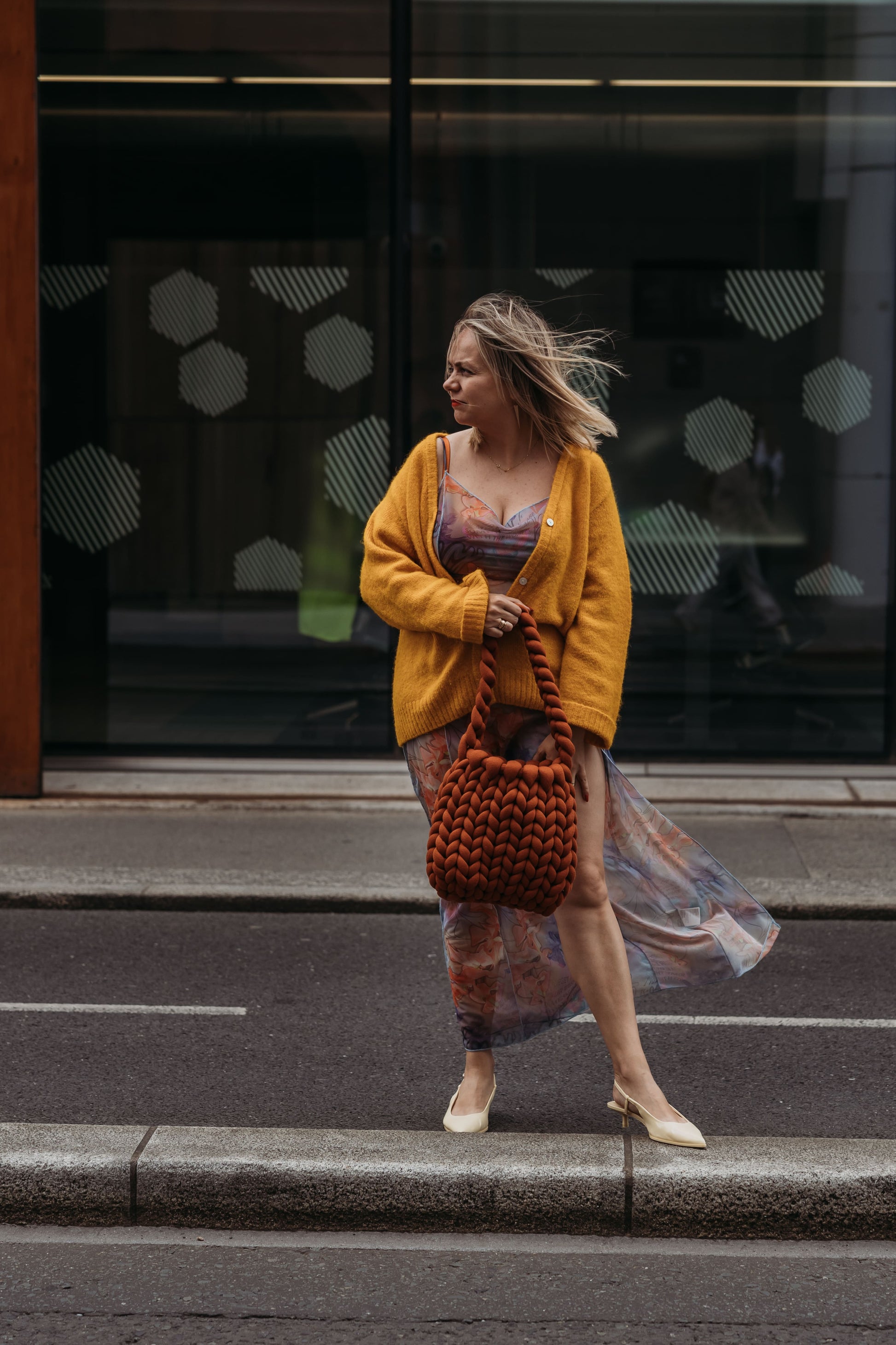 velvet handbag, chunky velvet bag, statement handbag, designer velvet bag, luxury soft bag, handmade velvet bag, unique fashion bag, trendy soft bag, machine washable handbag, elegant evening bag, soft chunky velvet handbag for everyday wear, handmade statement bag with a long handle, luxury machine washable bag for special occasions, unique velvet crossbody bag for women, fashion-forward plush bag with scarf