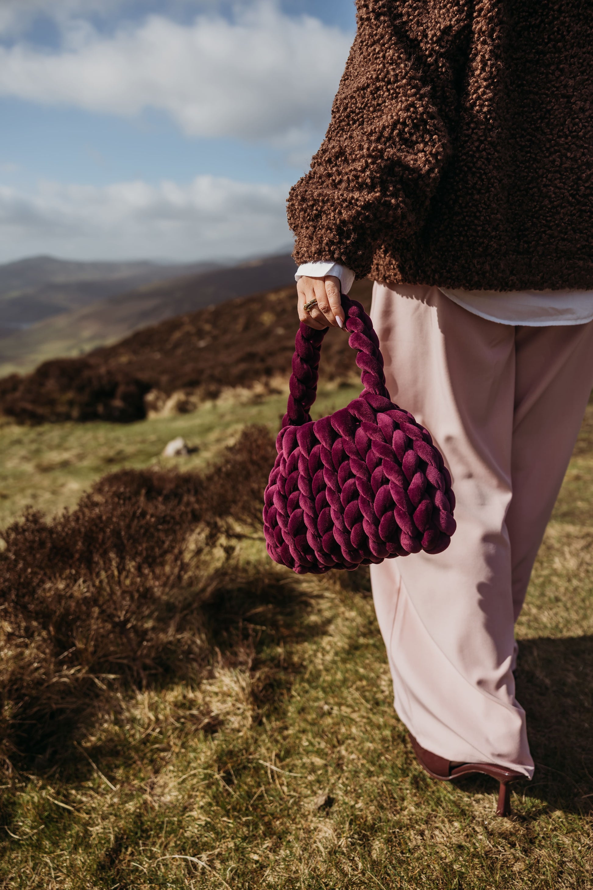 velvet handbag, chunky velvet bag, statement handbag, designer velvet bag, luxury soft bag, handmade velvet bag, unique fashion bag, trendy soft bag, machine washable handbag, elegant evening bag, soft chunky velvet handbag for everyday wear, handmade statement bag with a long handle, luxury machine washable bag for special occasions, unique velvet crossbody bag for women, fashion-forward plush bag with scarf