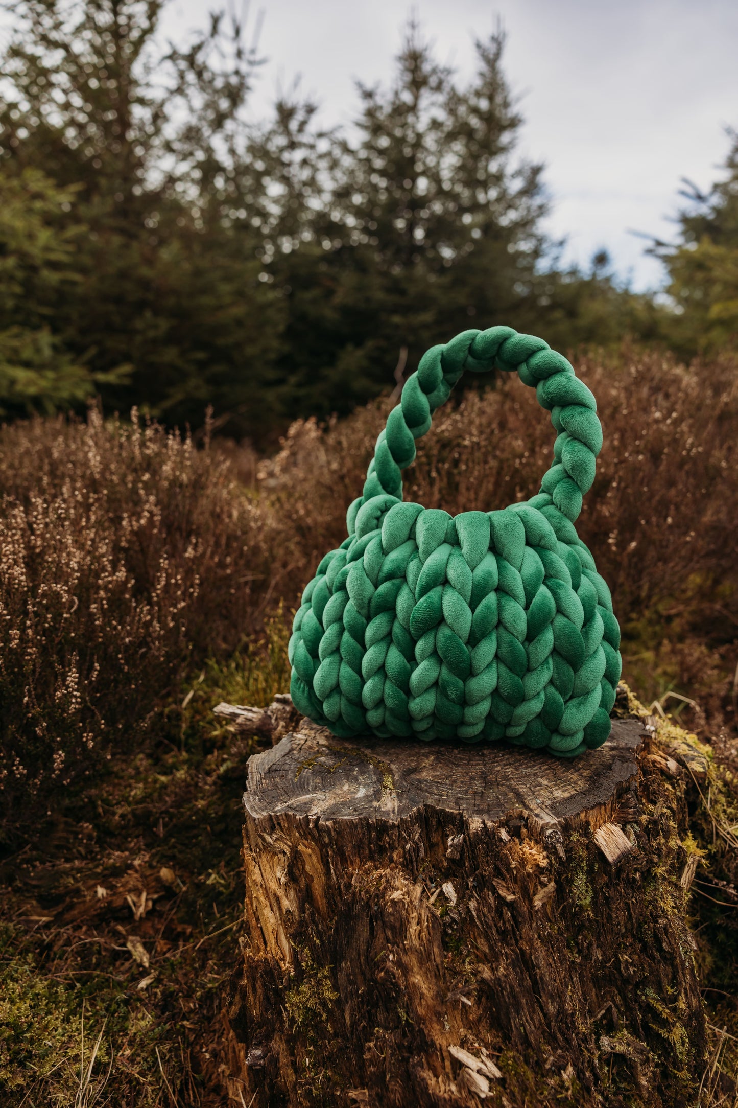 velvet handbag, chunky velvet bag, statement handbag, designer velvet bag, luxury soft bag, handmade velvet bag, unique fashion bag, trendy soft bag, machine washable handbag, elegant evening bag, soft chunky velvet handbag for everyday wear, handmade statement bag with a long handle, luxury machine washable bag for special occasions, unique velvet crossbody bag for women, fashion-forward plush bag with scarf