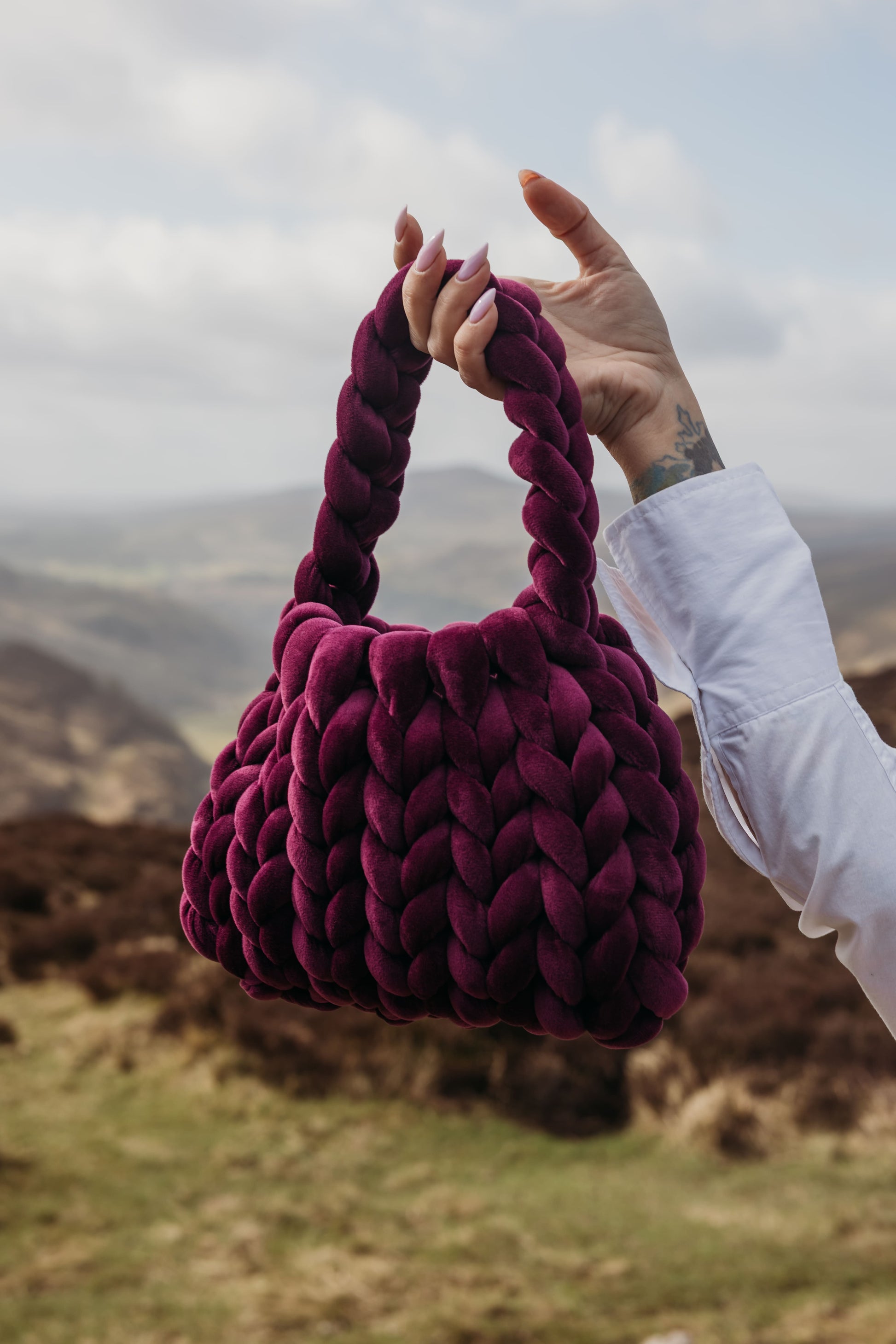 velvet handbag, chunky velvet bag, statement handbag, designer velvet bag, luxury soft bag, handmade velvet bag, unique fashion bag, trendy soft bag, machine washable handbag, elegant evening bag, soft chunky velvet handbag for everyday wear, handmade statement bag with a long handle, luxury machine washable bag for special occasions, unique velvet crossbody bag for women, fashion-forward plush bag with scarf