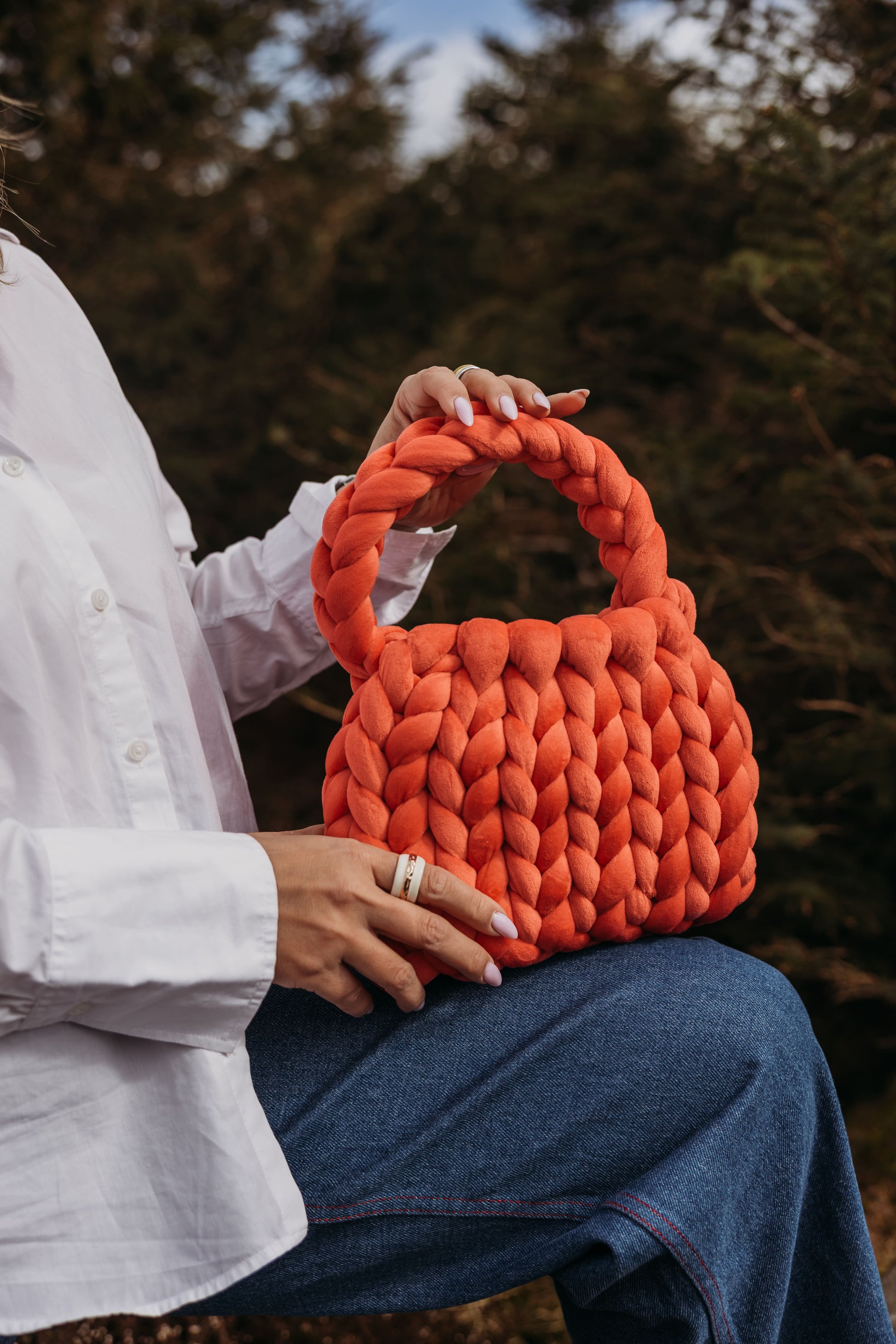 velvet handbag, chunky velvet bag, statement handbag, designer velvet bag, luxury soft bag, handmade velvet bag, unique fashion bag, trendy soft bag, machine washable handbag, elegant evening bag, soft chunky velvet handbag for everyday wear, handmade statement bag with a long handle, luxury machine washable bag for special occasions, unique velvet crossbody bag for women, fashion-forward plush bag with scarf