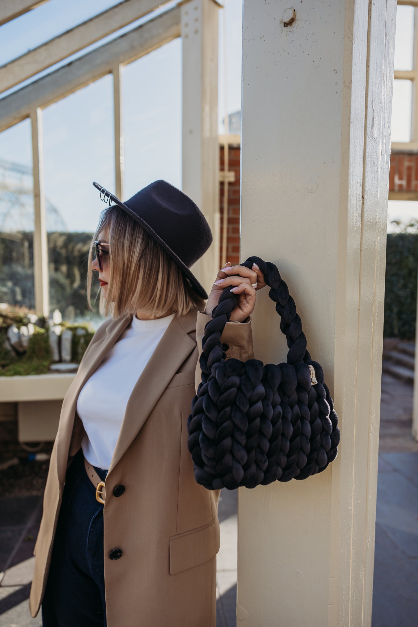 velvet handbag, chunky velvet bag, statement handbag, designer velvet bag, luxury soft bag, handmade velvet bag, unique fashion bag, trendy soft bag, machine washable handbag, elegant evening bag, soft chunky velvet handbag for everyday wear, handmade statement bag with a long handle, luxury machine washable bag for special occasions, unique velvet crossbody bag for women, fashion-forward plush bag with scarf