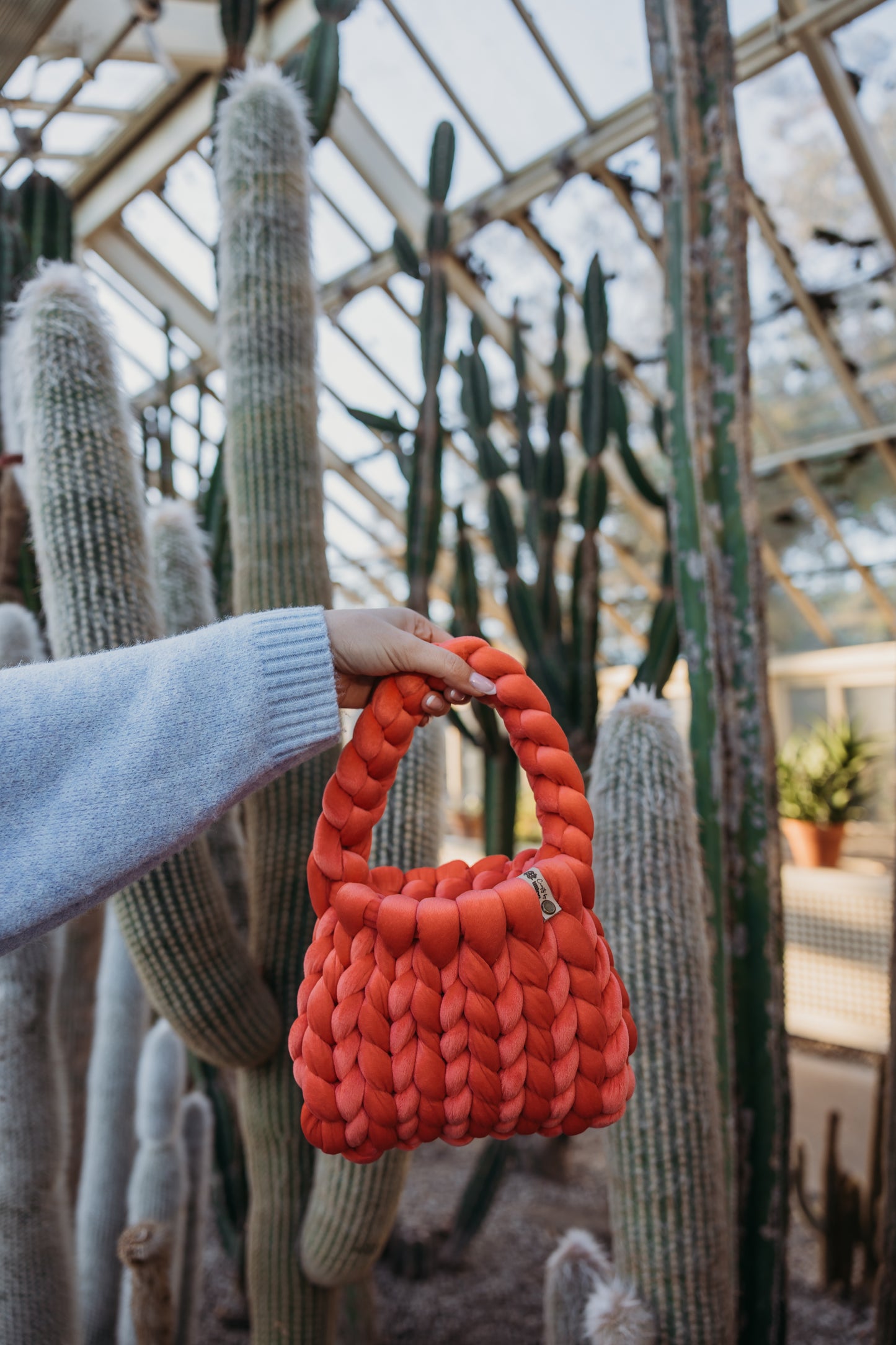 velvet handbag, chunky velvet bag, statement handbag, designer velvet bag, luxury soft bag, handmade velvet bag, unique fashion bag, trendy soft bag, machine washable handbag, elegant evening bag, soft chunky velvet handbag for everyday wear, handmade statement bag with a long handle, luxury machine washable bag for special occasions, unique velvet crossbody bag for women, fashion-forward plush bag with scarf