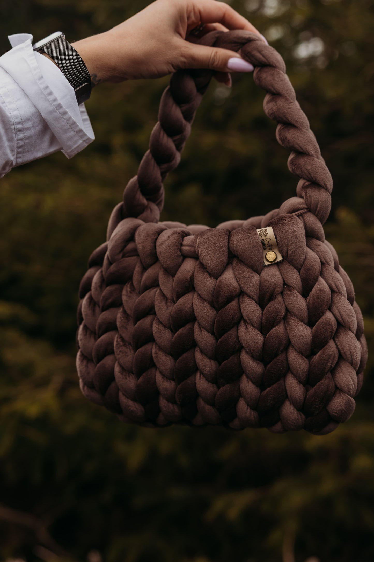 velvet handbag, chunky velvet bag, statement handbag, designer velvet bag, luxury soft bag, handmade velvet bag, unique fashion bag, trendy soft bag, machine washable handbag, elegant evening bag, soft chunky velvet handbag for everyday wear, handmade statement bag with a long handle, luxury machine washable bag for special occasions, unique velvet crossbody bag for women, fashion-forward plush bag with scarf