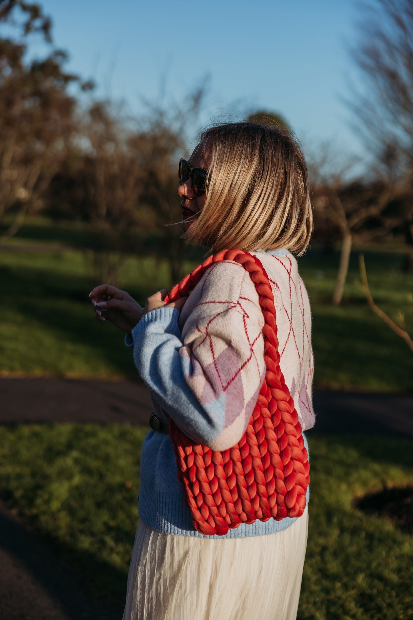 velvet handbag, chunky velvet bag, statement handbag, designer velvet bag, luxury soft bag, handmade velvet bag, unique fashion bag, trendy soft bag, machine washable handbag, elegant evening bag, soft chunky velvet handbag for everyday wear, handmade statement bag with a long handle, luxury machine washable bag for special occasions, unique velvet crossbody bag for women, fashion-forward plush bag with scarf