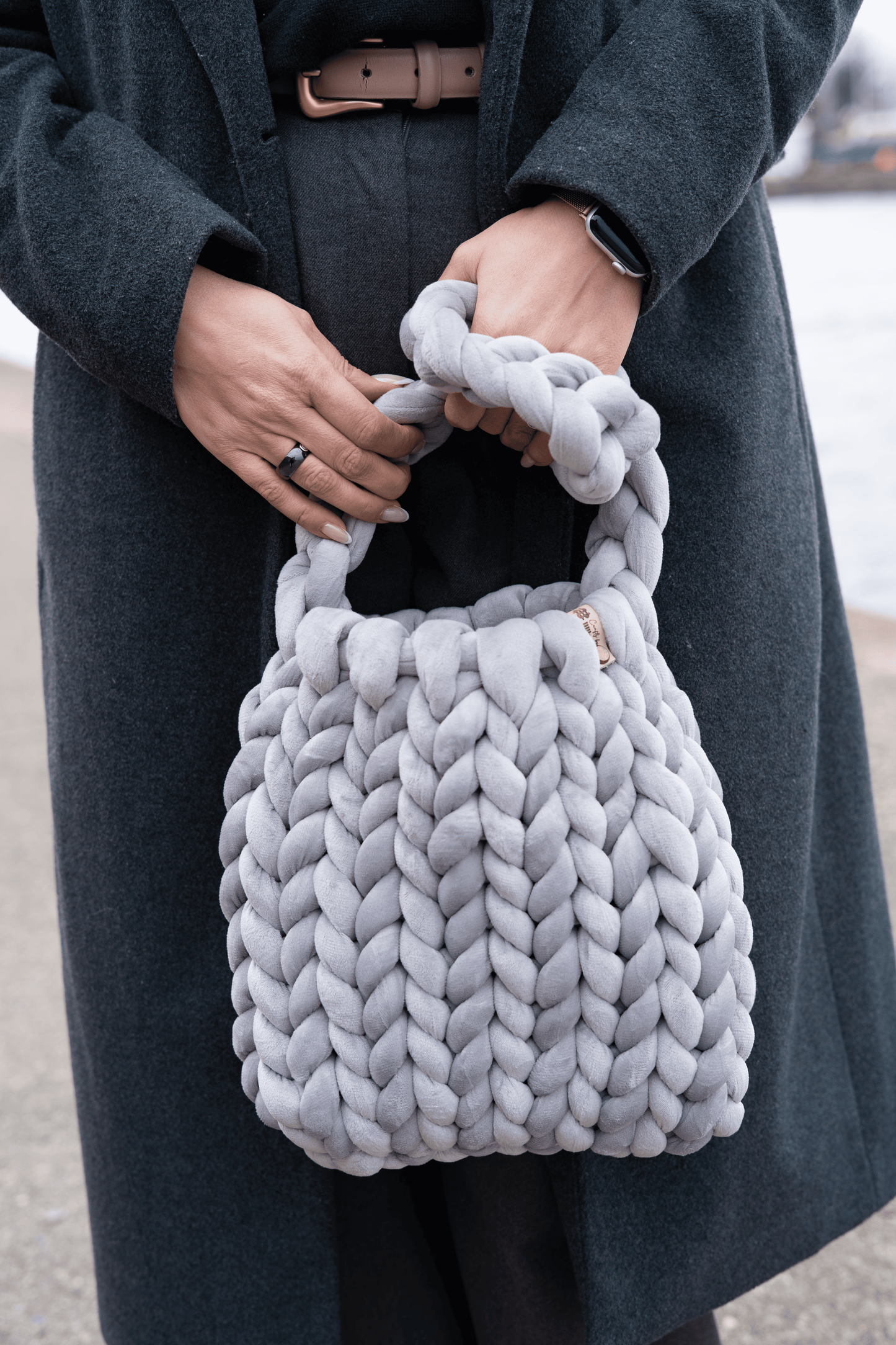 velvet handbag, chunky velvet bag, statement handbag, designer velvet bag, luxury soft bag, handmade velvet bag, unique fashion bag, trendy soft bag, machine washable handbag, elegant evening bag, soft chunky velvet handbag for everyday wear, handmade statement bag with a long handle, luxury machine washable bag for special occasions, unique velvet crossbody bag for women, fashion-forward plush bag with scarf