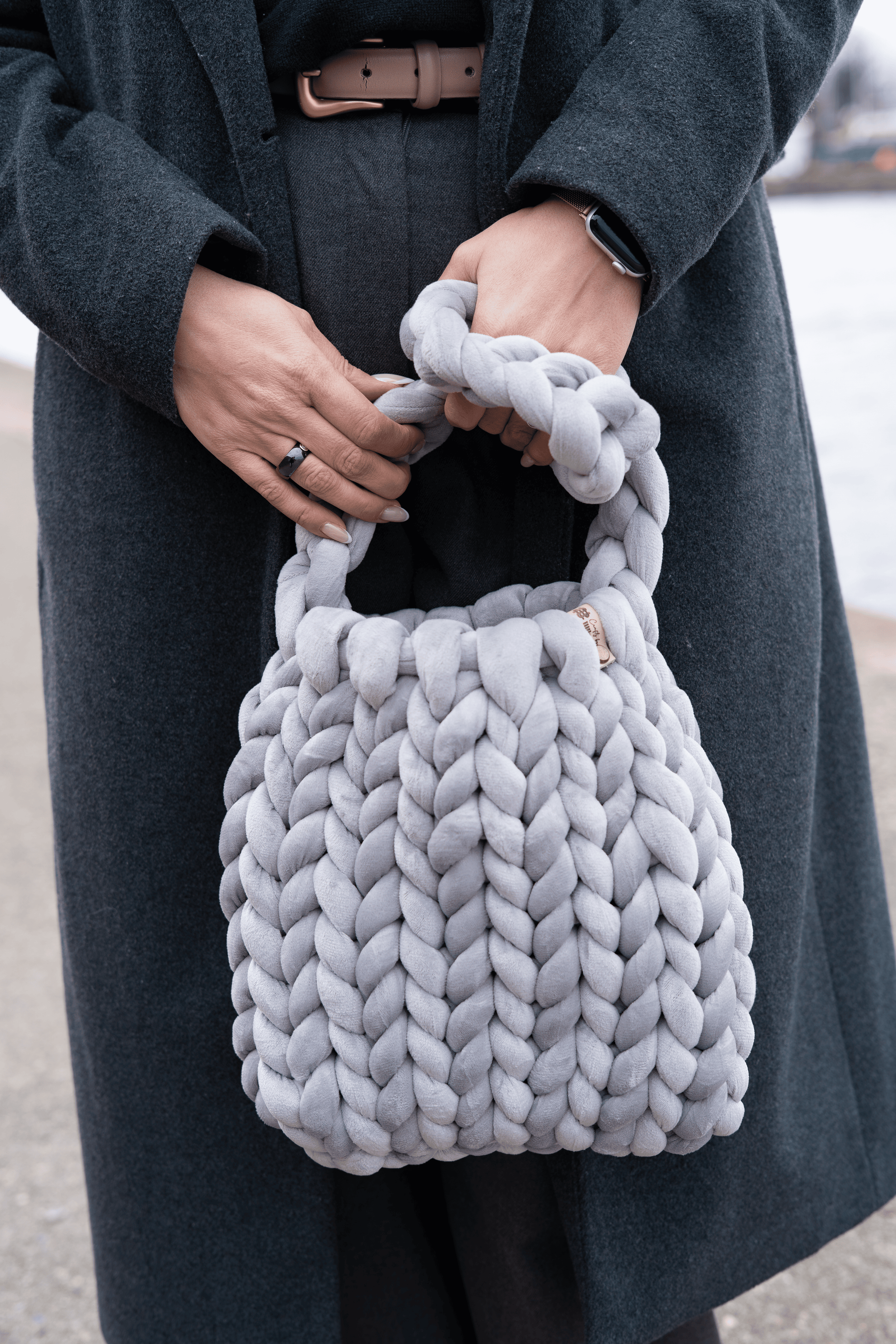 velvet handbag, chunky velvet bag, statement handbag, designer velvet bag, luxury soft bag, handmade velvet bag, unique fashion bag, trendy soft bag, machine washable handbag, elegant evening bag, soft chunky velvet handbag for everyday wear, handmade statement bag with a long handle, luxury machine washable bag for special occasions, unique velvet crossbody bag for women, fashion-forward plush bag with scarf