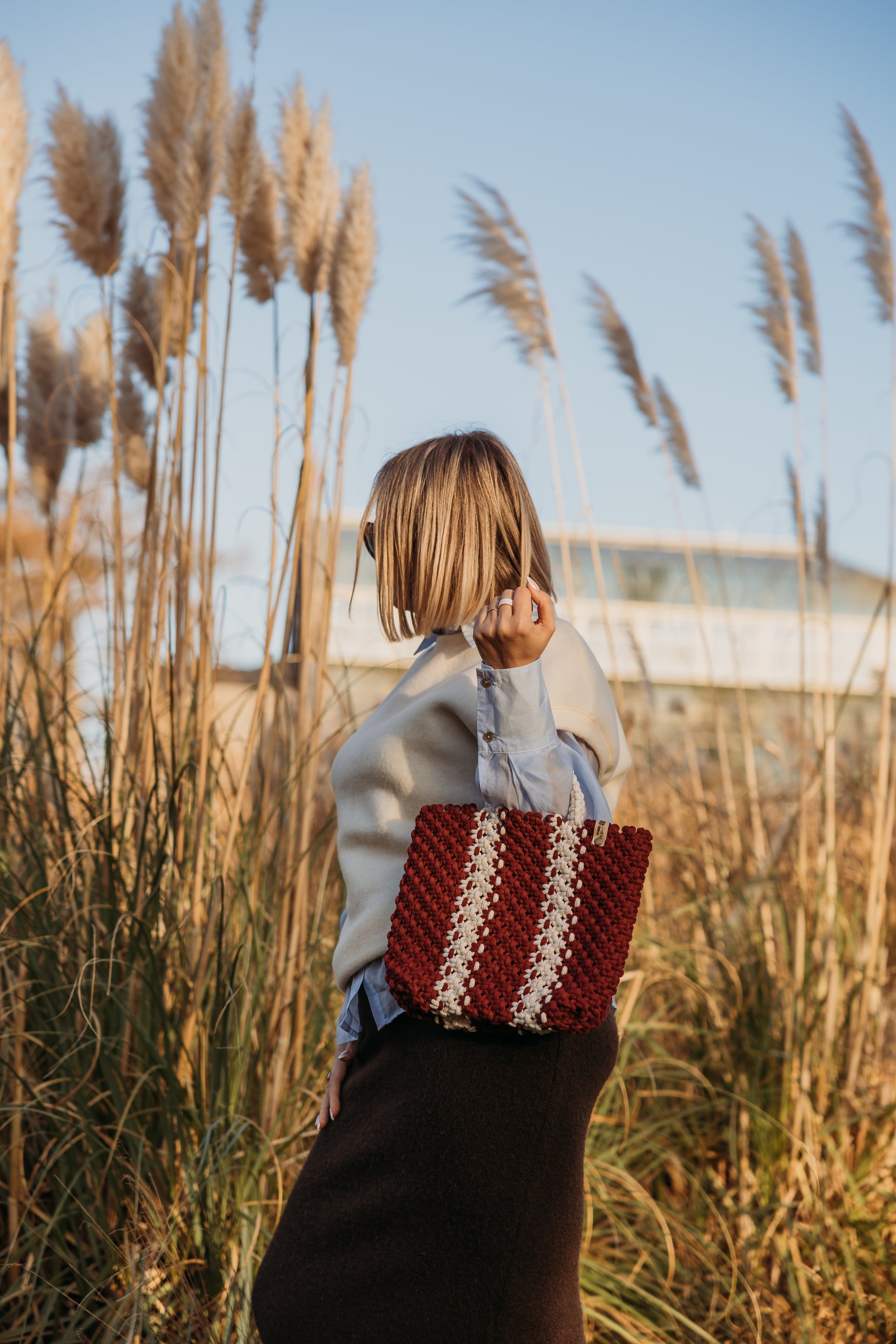 velvet handbag, chunky velvet bag, statement handbag, designer velvet bag, luxury soft bag, handmade velvet bag, unique fashion bag, trendy soft bag, machine washable handbag, elegant evening bag, soft chunky velvet handbag for everyday wear, handmade statement bag with a long handle, luxury machine washable bag for special occasions, unique velvet crossbody bag for women, fashion-forward plush bag with scarf