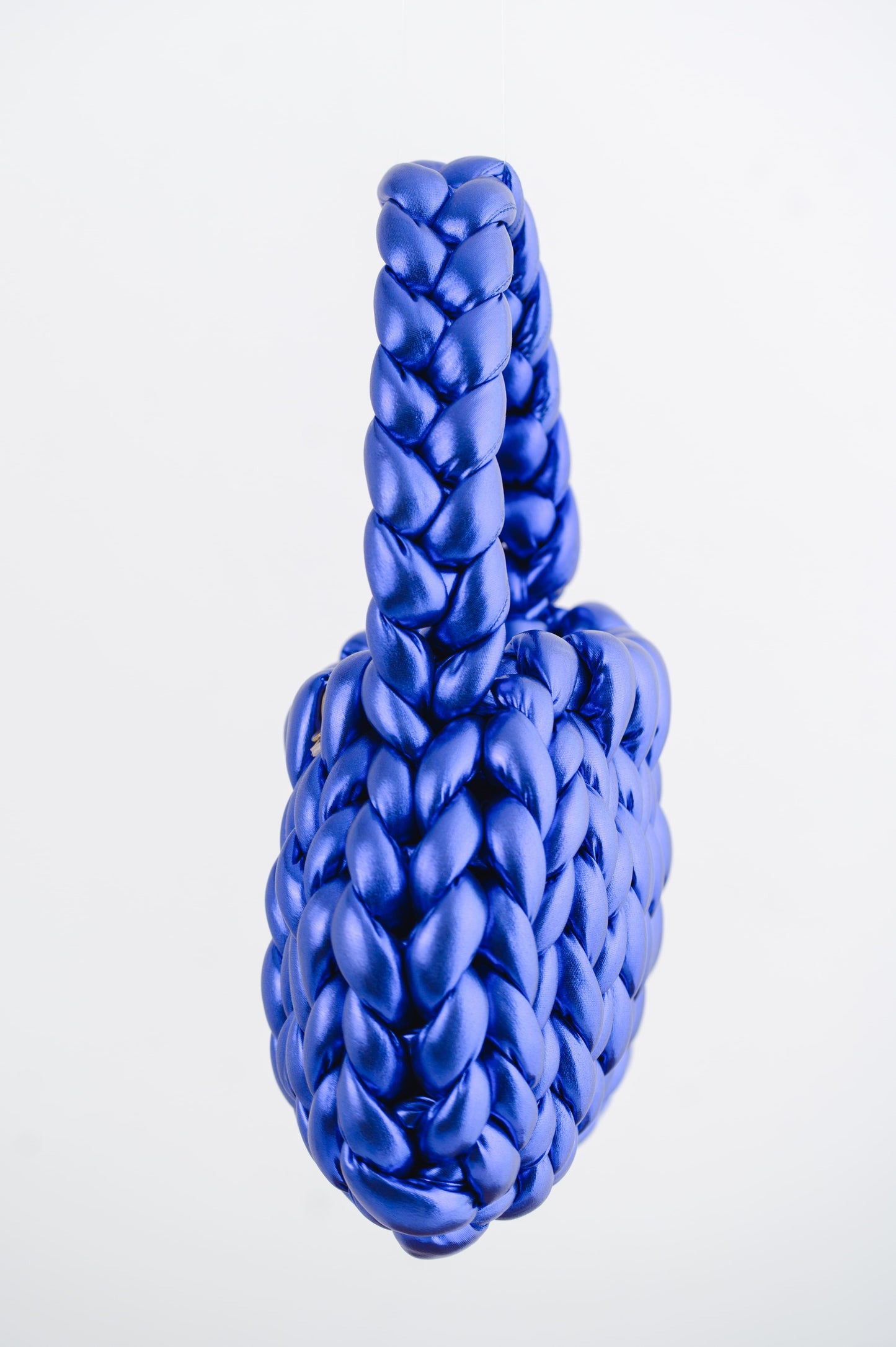 velvet handbag, chunky velvet bag, statement handbag, designer velvet bag, luxury soft bag, handmade velvet bag, unique fashion bag, trendy soft bag, machine washable handbag, elegant evening bag, soft chunky velvet handbag for everyday wear, handmade statement bag with a long handle, luxury machine washable bag for special occasions, unique velvet crossbody bag for women, fashion-forward plush bag with scarf