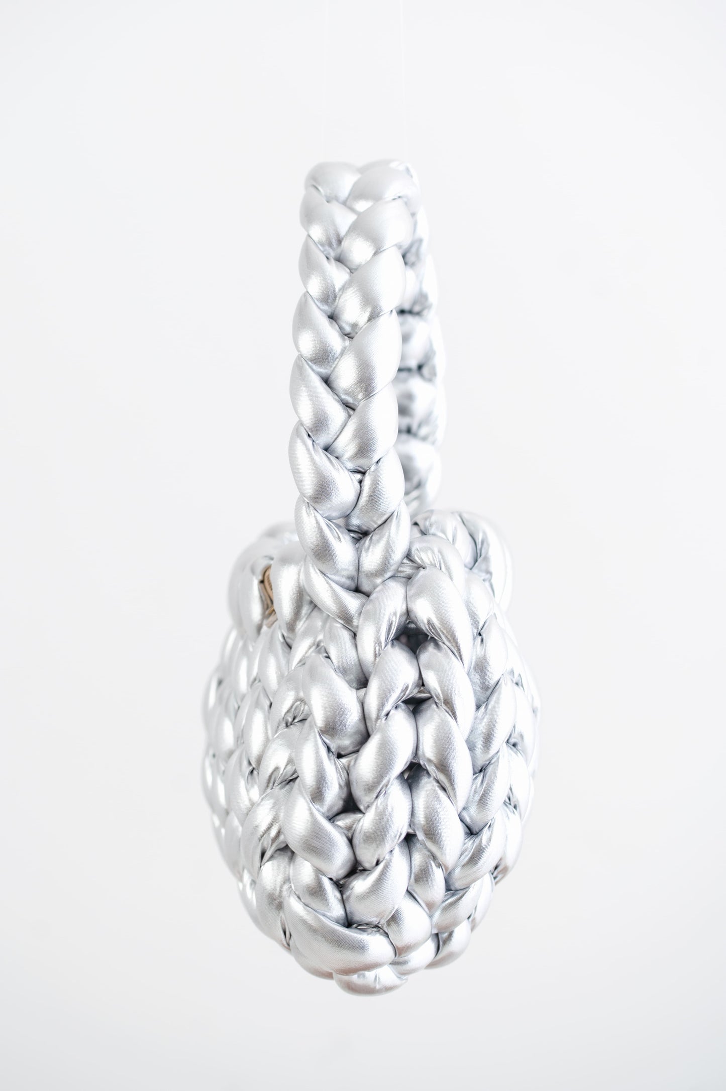 velvet handbag, chunky velvet bag, statement handbag, designer velvet bag, luxury soft bag, handmade velvet bag, unique fashion bag, trendy soft bag, machine washable handbag, elegant evening bag, soft chunky velvet handbag for everyday wear, handmade statement bag with a long handle, luxury machine washable bag for special occasions, unique velvet crossbody bag for women, fashion-forward plush bag with scarf