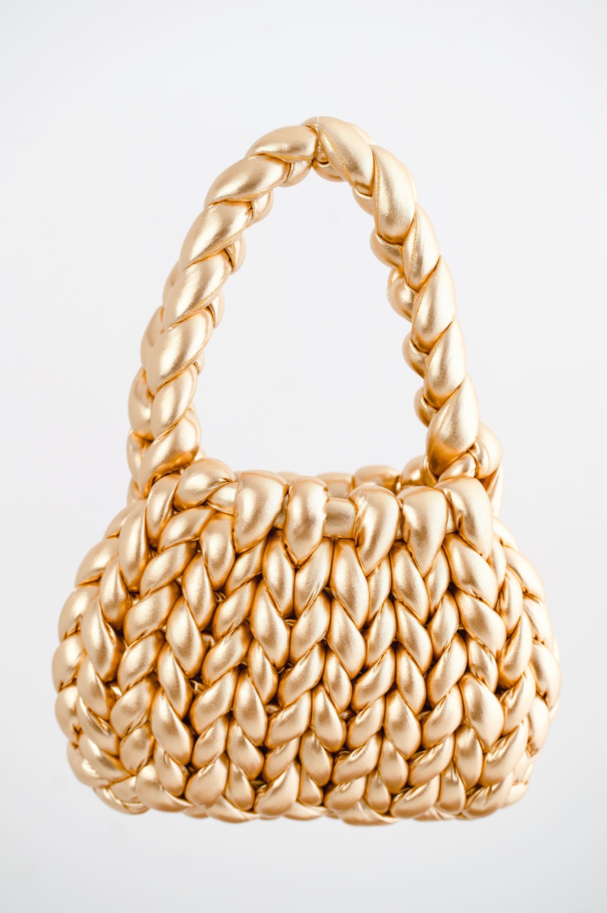 velvet handbag, chunky velvet bag, statement handbag, designer velvet bag, luxury soft bag, handmade velvet bag, unique fashion bag, trendy soft bag, machine washable handbag, elegant evening bag, soft chunky velvet handbag for everyday wear, handmade statement bag with a long handle, luxury machine washable bag for special occasions, unique velvet crossbody bag for women, fashion-forward plush bag with scarf